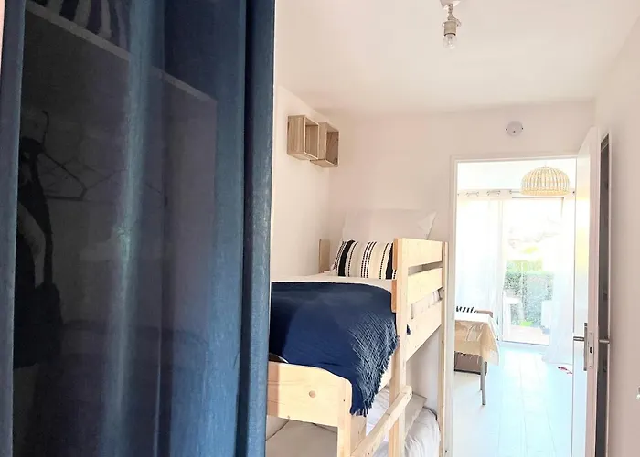 * * Piscine Apartmán *